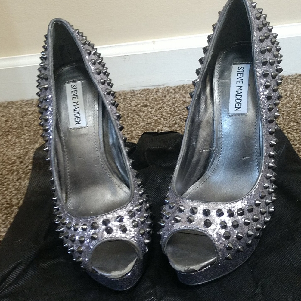 🚫SOLD  Steve Madden spiked high heel - Picture 3 of 8